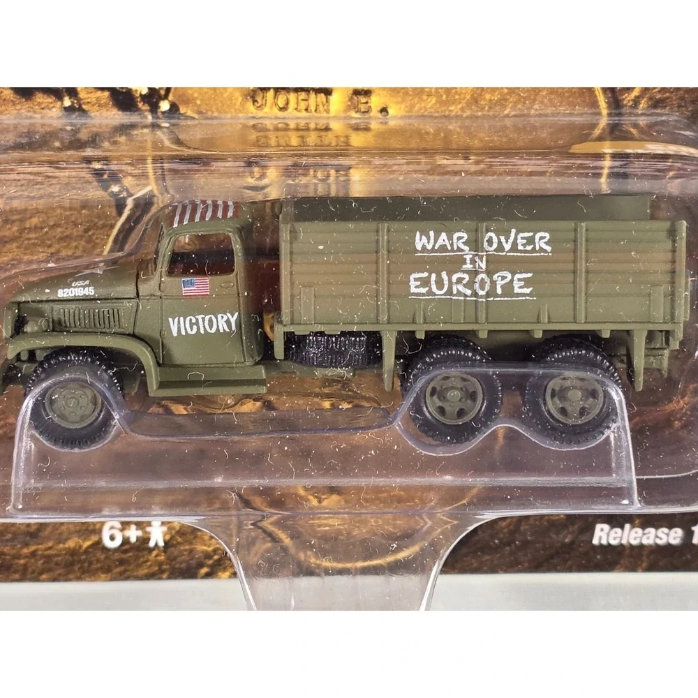 Johnny‎ Lightning Victory & Tribute V-E GMC CCKW 6x6 Troop Carrier Version B